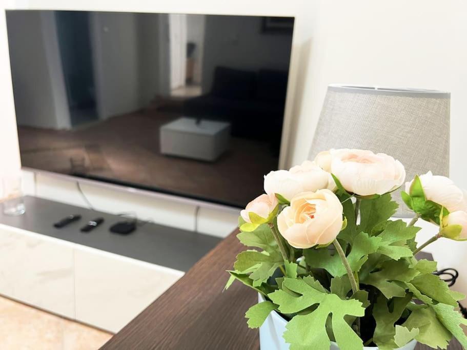Eva'S Villas 2室温馨庭院拥有私家停车位 Glyka Nera Bagian luar foto